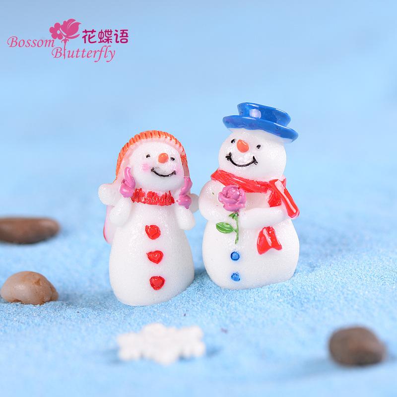 Tiểu cảnh cặp đôi Noel tặng hoa và người tuyết trang trí (TZC-1111)