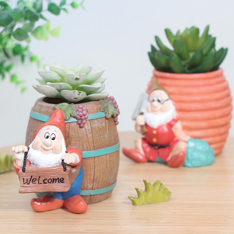 Chậu cây mọng nước hình người lùn đồng quê resin, chậu mini để bàn, trang trí sân vườn (RG-271)