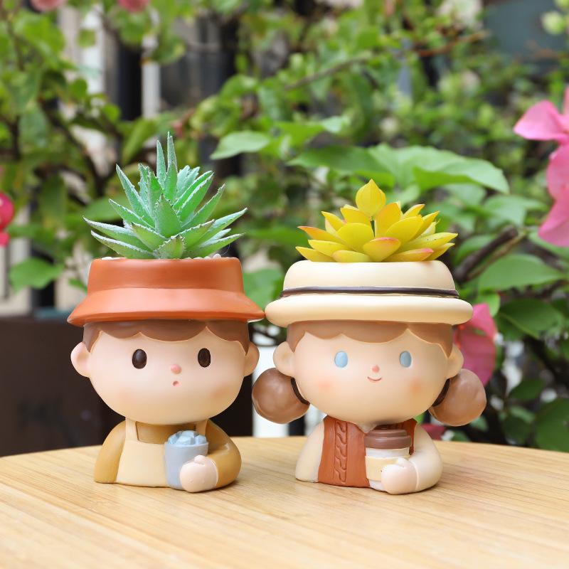 Chậu cây mọng nước hình bé gái resin, chậu mini trang trí văn phòng, ban công (RG-48)