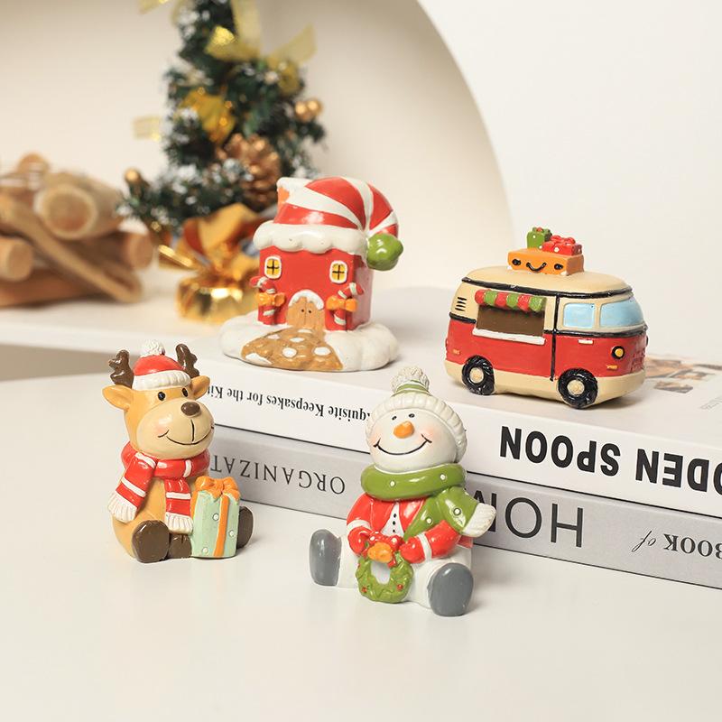 Tượng cây thông Noel resin hoạt hình, đồ trang trí Giáng Sinh, ông già Noel, người tuyết và tuần lộc (RG-153)