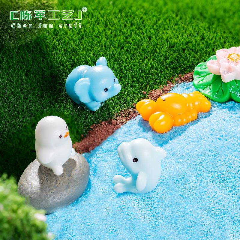Cua và cá heo mini – Mô hình động vật biển, trang trí bàn (M-906)