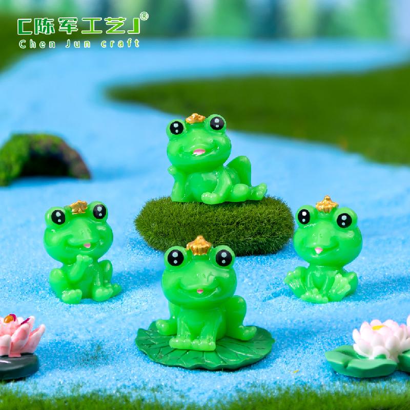 Tiểu cảnh ếch hoàng tử mini trang trí chậu cây rêu DIY (ZC-1149)