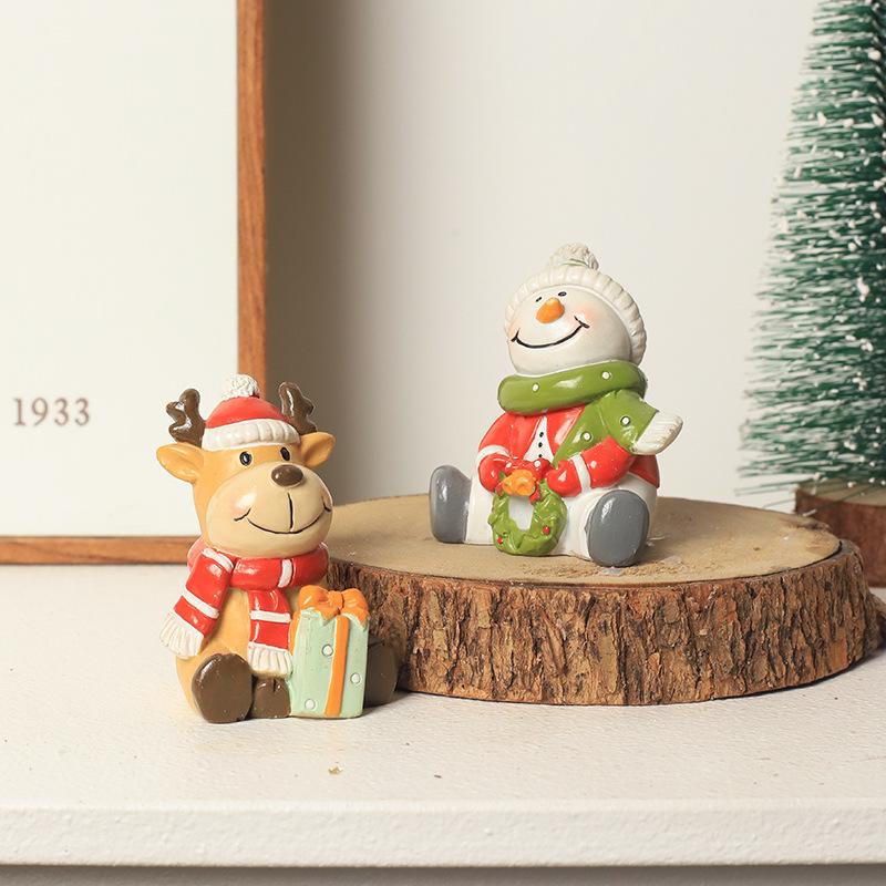 Tượng cây thông Noel resin hoạt hình, đồ trang trí Giáng Sinh, ông già Noel, người tuyết và tuần lộc (RG-153)