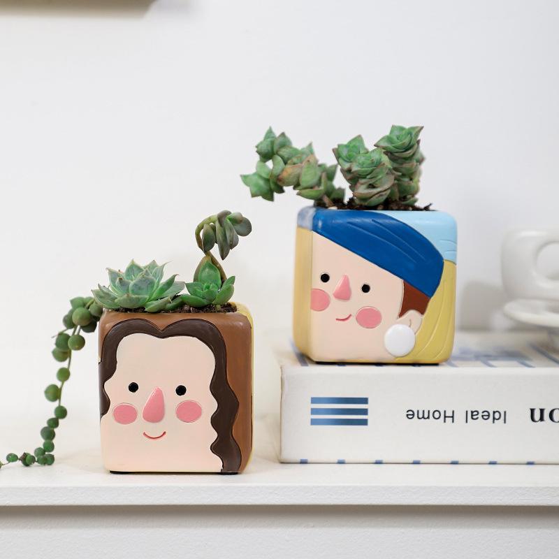 Chậu cây mọng nước hình vua nữ hoàng bài poker resin, chậu mini để bàn, trang trí văn phòng (RG-174)
